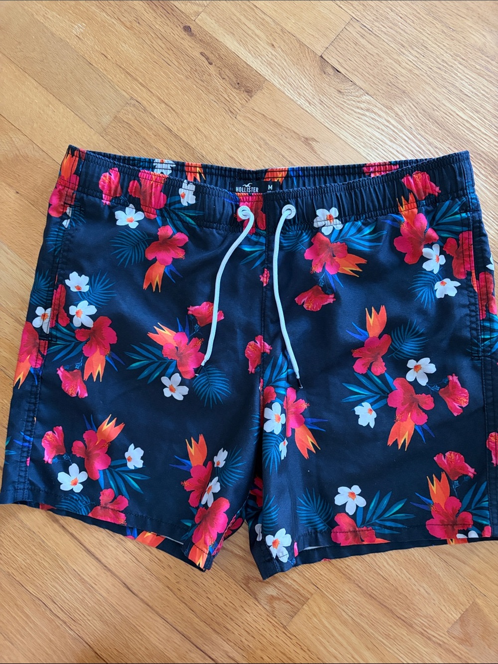 Hollister Men's swim Floral Print swim shorts